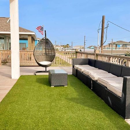 Chic Crystal Beach Escape With Deck - Walk To Beach! Bolivar Peninsula Ngoại thất bức ảnh
